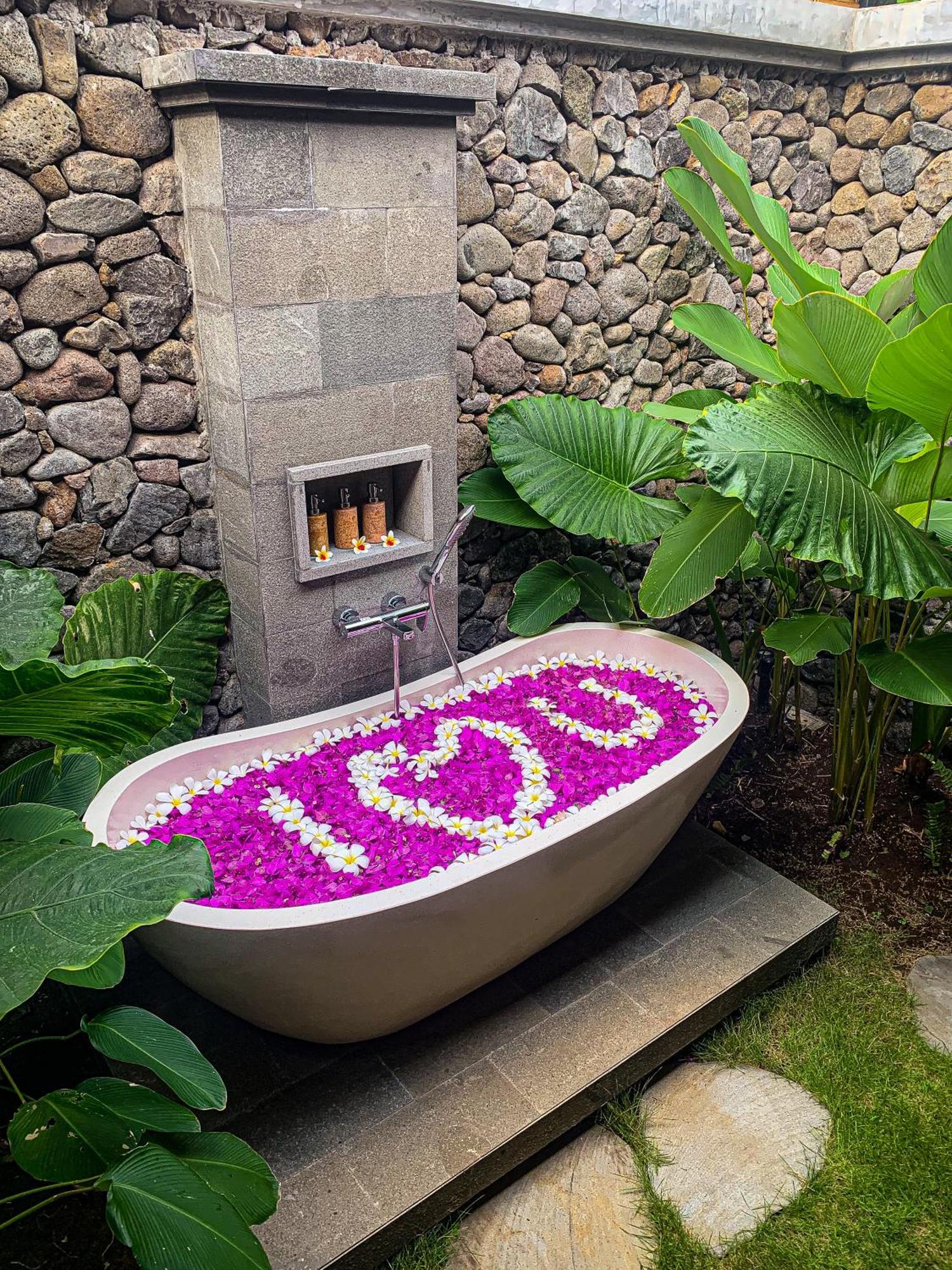 Sumberkima Resort ペムテラン エクステリア 写真